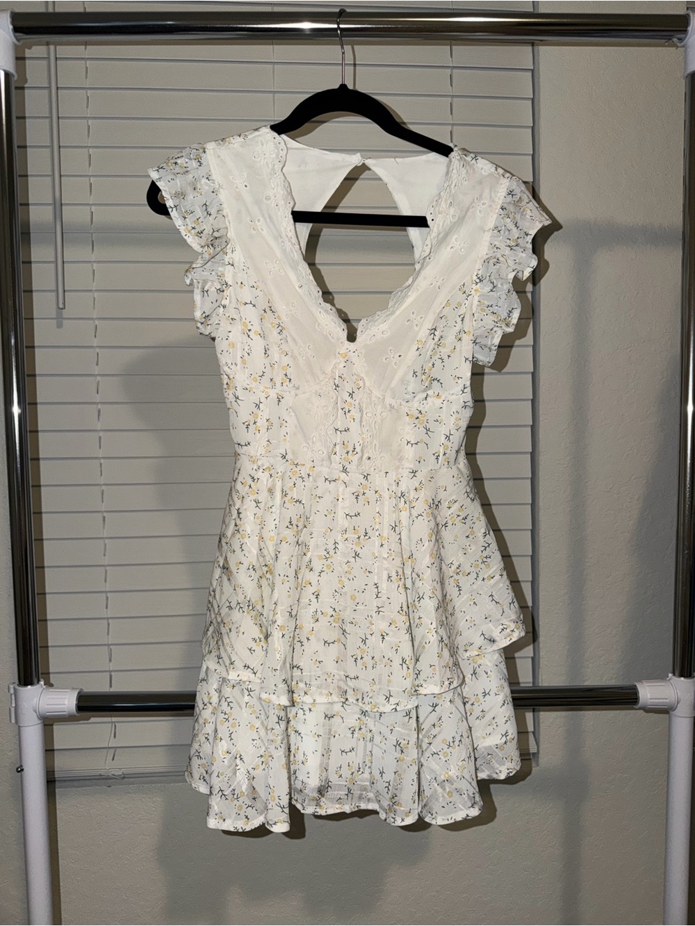 White Floral Ruffled V-Neck Mini Dress